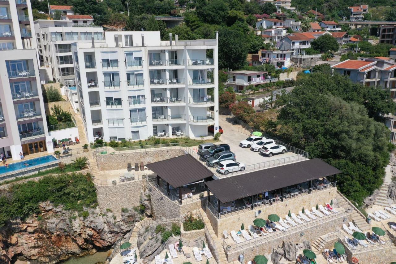 First Line Of The Sea 1 Apartment Dobra Voda Ngoại thất bức ảnh